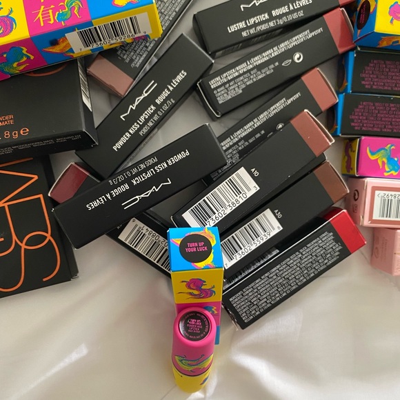 MAC Cosmetics Moon Masterpiece Powder Lipstick - Picture 5 of 5